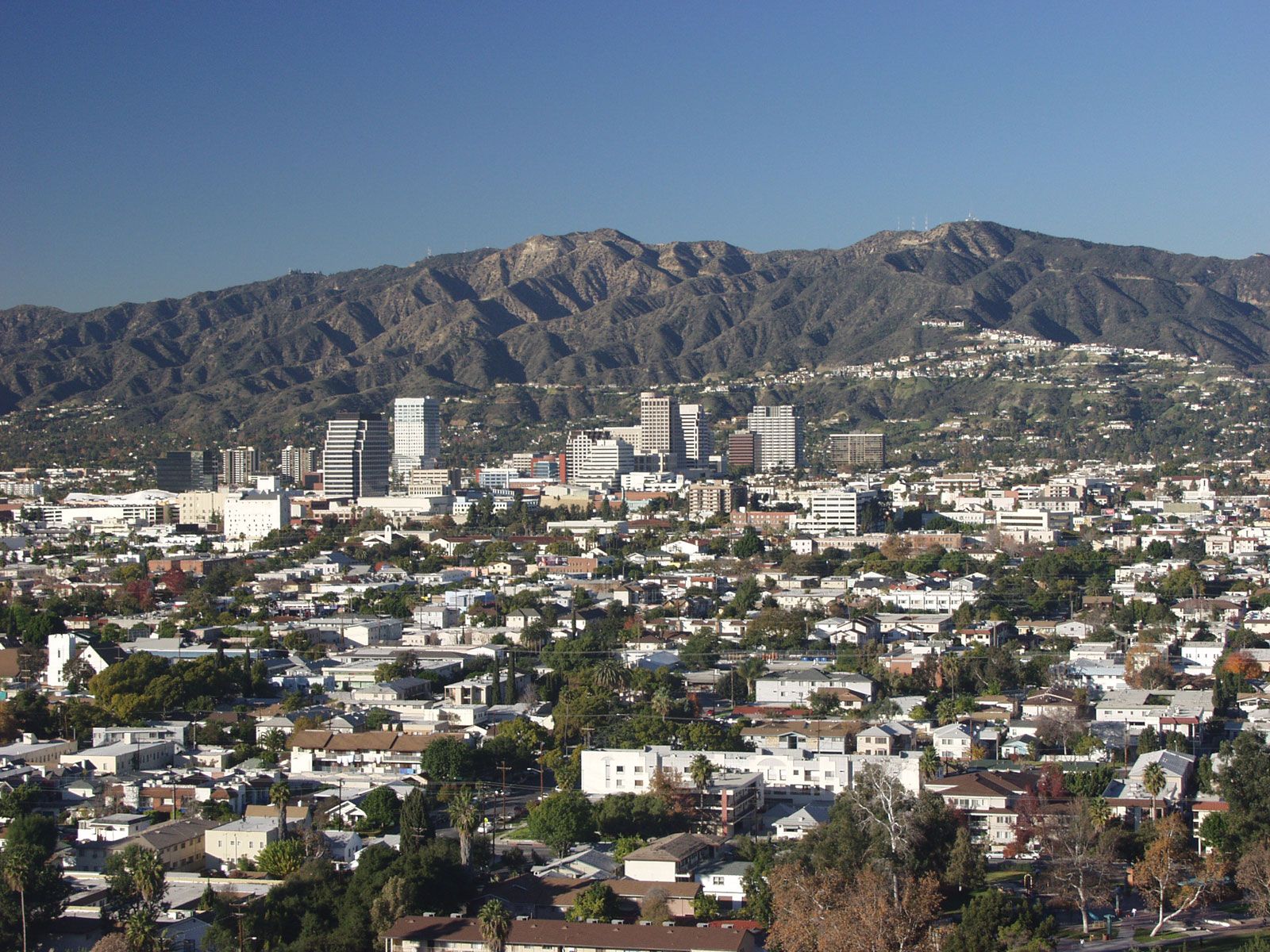 Glendale | Los Angeles County, San Fernando Valley, Suburban City |  Britannica